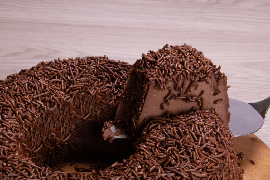 Brigadeirão (Imagem: GRAZIELE MORELLI | Shutterstock)
