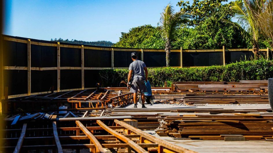 Beach clubs removeram parte das estruturas adicionais entre outubro e novembro