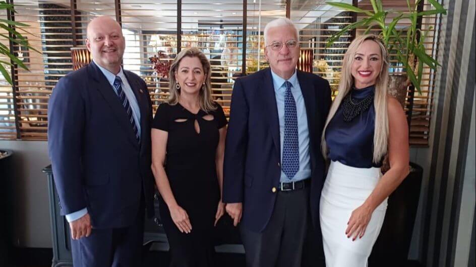 Jatyr Ranzolin , Presidente da Câmara de Comércio Brasil Portugal, Simone Souza - COO Conexão Torus, Vasilios Philippou, Embaixador da República de Chipre, Mariane Baldissera, CEO Conexão Torus