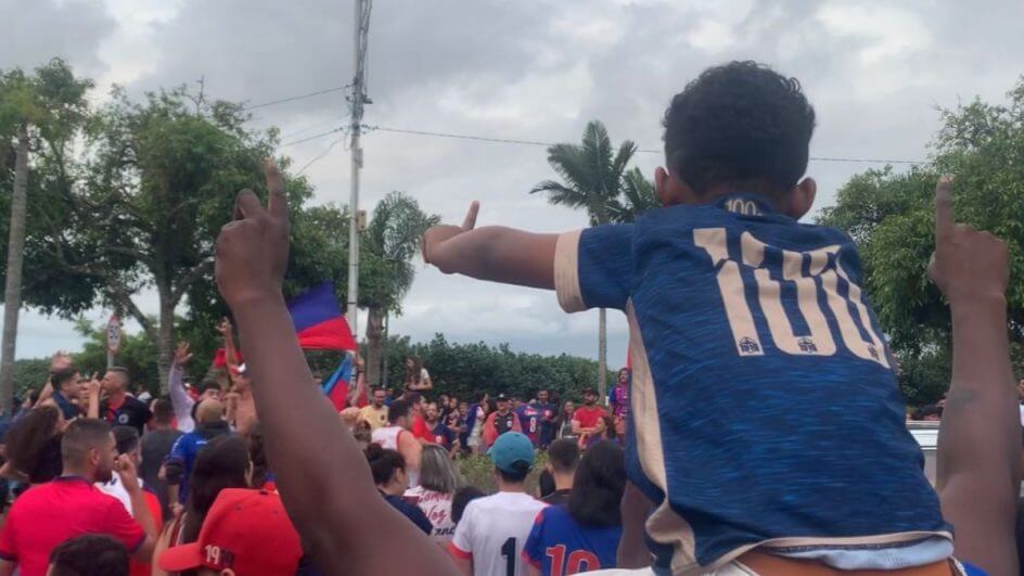 Torcedores do Marcílio Dias comemoram o título da Copa Santa Catarina (Foto: Morgana Fernandes, NSC TV)