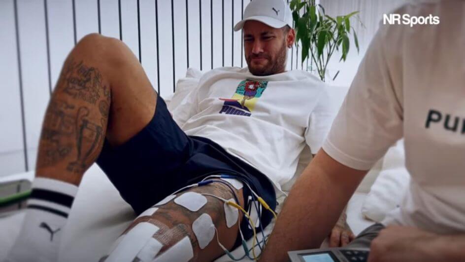 VÍDEO Neymar passa por tratamento de recuperação doloroso