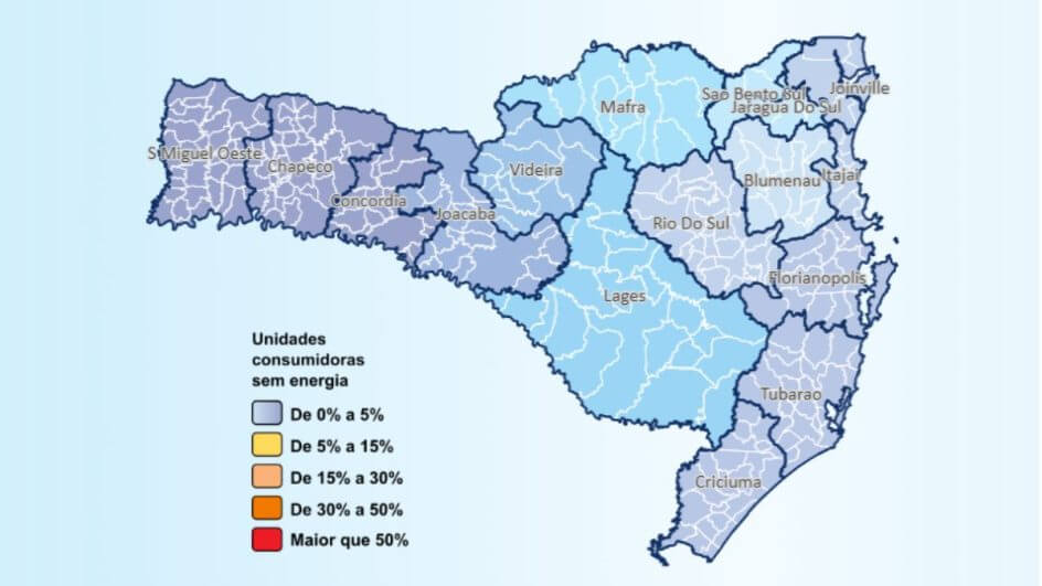 Urubu deixa mais de 58 mil unidades sem energia elétrica em Florianópolis