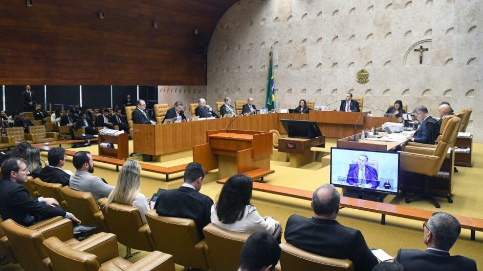 coluna-natalino-uggioni-plenario-stf