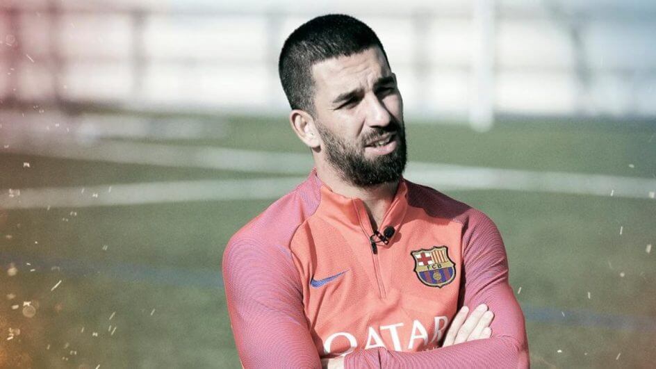 Arda Turan investiu mais de 13,9 milhões de dólares em um fundo de investimento que não teve retorno (Foto: Reprodução, Barcelona)