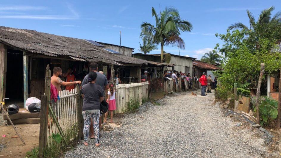 Família e professor lamentam mortes de mãe e filhos em incêndio em Joinville: "O dia acabou"
