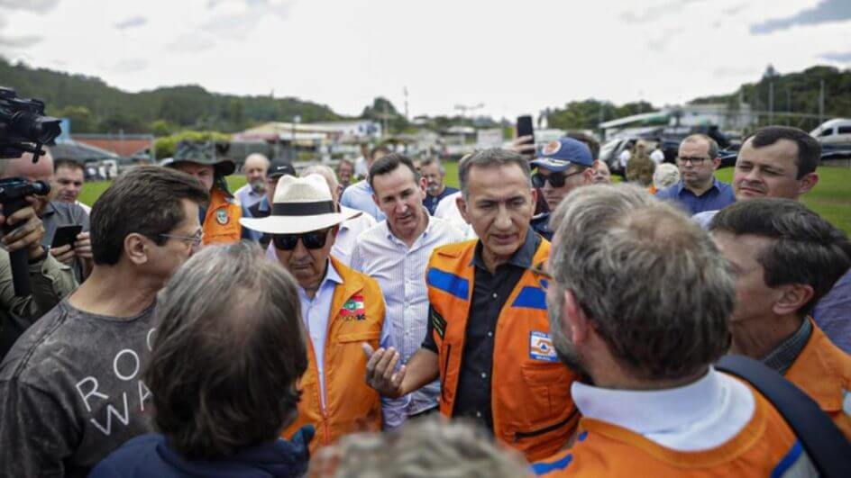 Ministro do Desenvolvimento Regional visita cidades de SC atingidas pelas chuvas