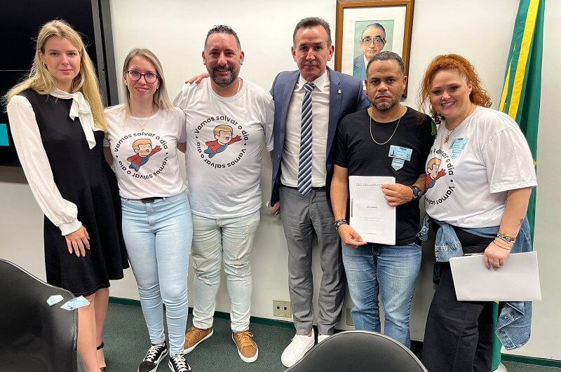 Familiares das vitimas de Blumenau acompanharam apresentação em Brasília