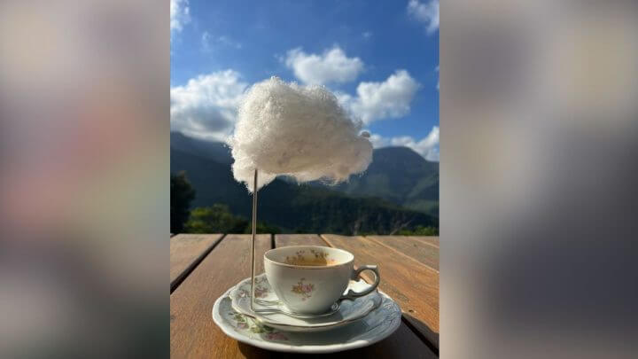 Conheça o restaurante com apenas sete mesas e vista para os cânions de SC