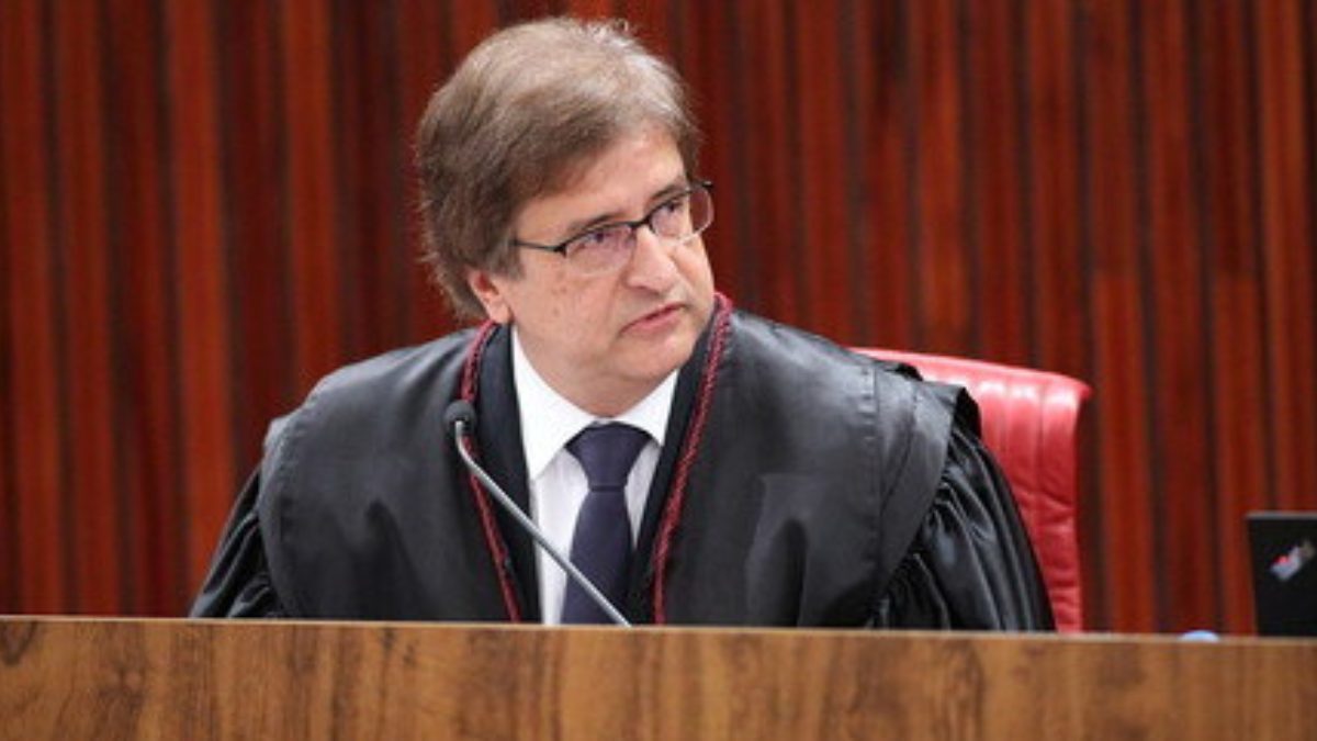 Gonet toma posse no comando da PGR nesta segunda-feira