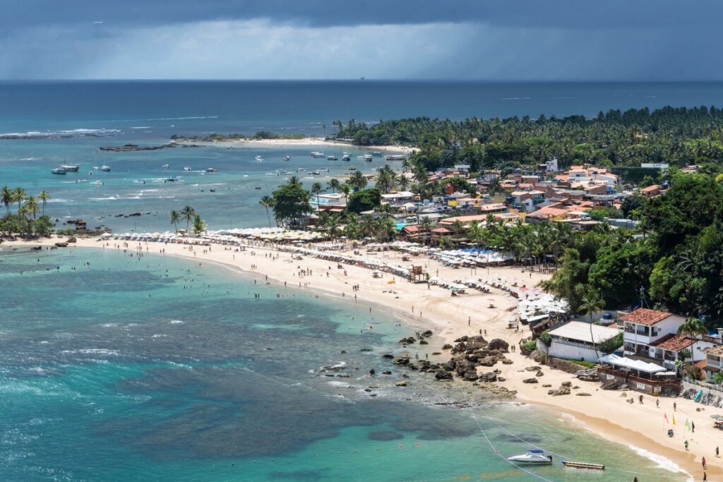 Morro de São Paulo é perfeito para quem busca relaxamento (Imagem: ThalesAntonio | Shutterstock)