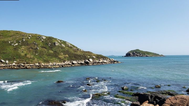 Praia da Vila está com a água gelada