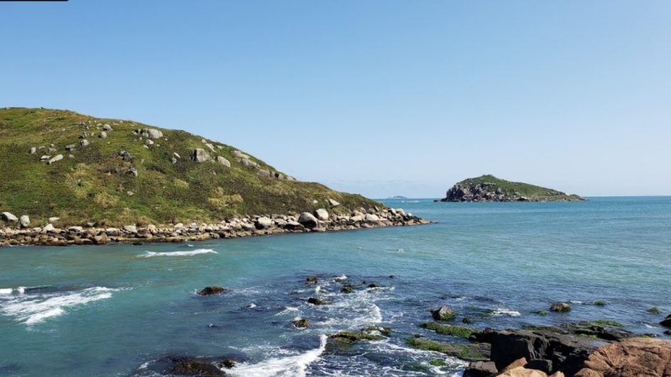 Praia da Vila está com a água gelada