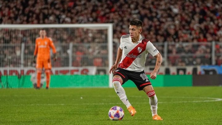 Promessa da Argentina, Claudio _El Diablito_ Echeverri escolhe time para jogar na Europa (2)