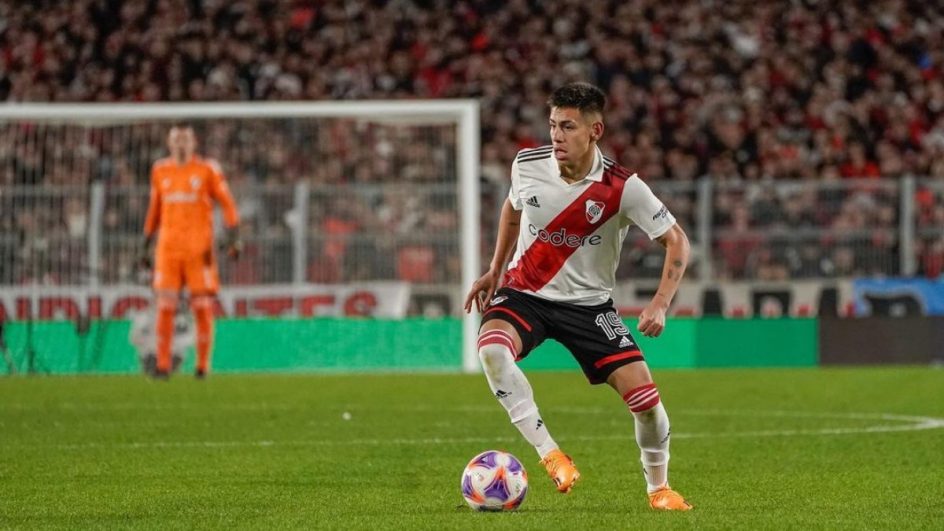 Promessa da Argentina, Claudio _El Diablito_ Echeverri escolhe time para jogar na Europa (2)