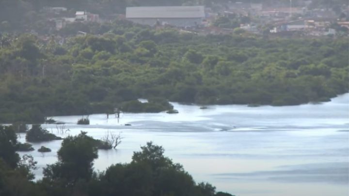 Redemoinho-na-lagoa