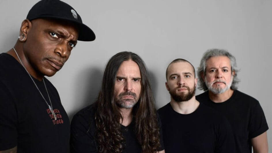 Sepultura anuncia fim da banda e show em SC durante turnê de despedida; veja data e ingressos