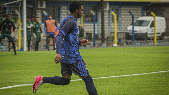 Time que vai disputar o Campeonato Catarinense altera o escudo pela 4ª vez em 5 anos