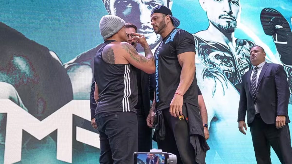 VÍDEO_ Popó tenta agredir ex-BBB durante coletiva (2)