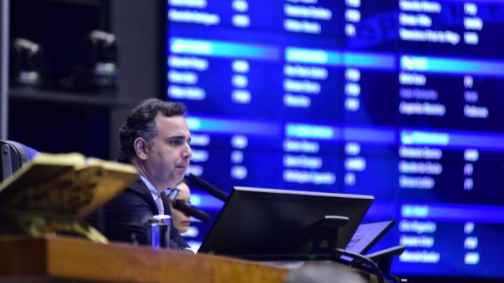 Deputados e senadores derrubaram vetos do presidente Lula nesta quinta (Foto: Zeca Ribeiro, Câmara dos Deputados)