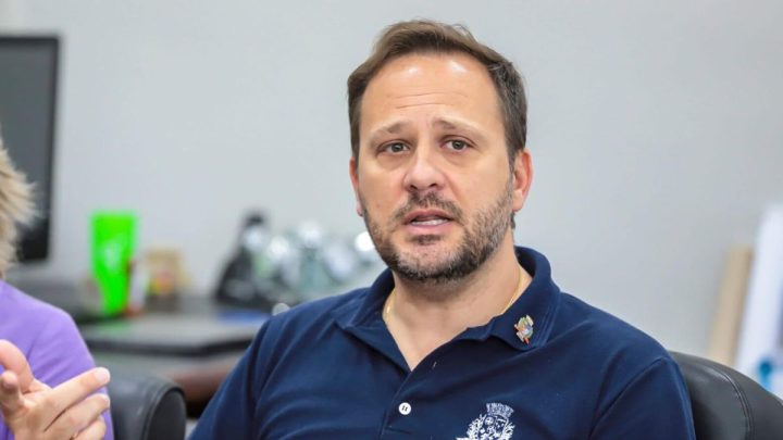 Adriano avalia gestão, garante Rejane como vice e critica vereador do PL: "Lamento a posição"