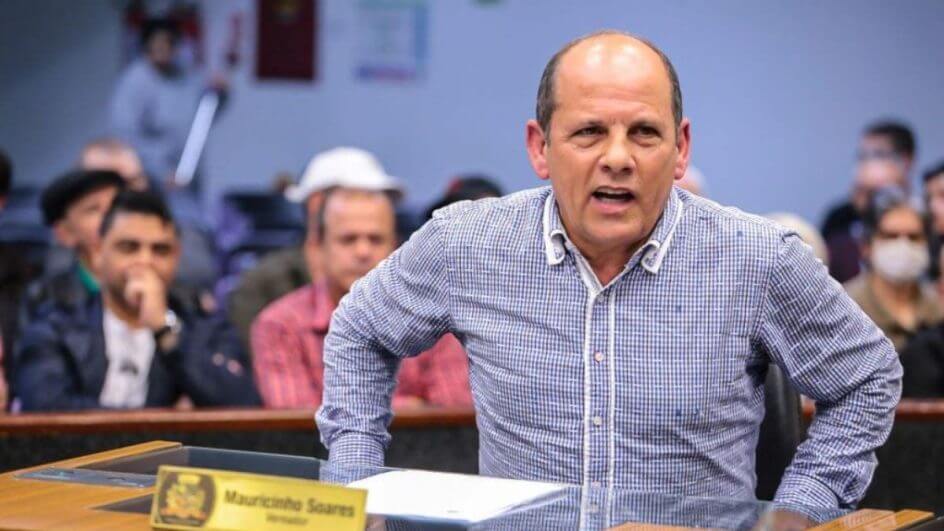 Câmara de Joinville aprova investigação contra vereador preso com arma ilegal