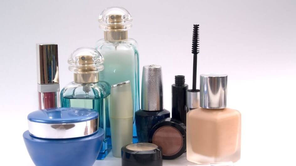 Plataforma lista mais de 70 mil cosméticos de diversos