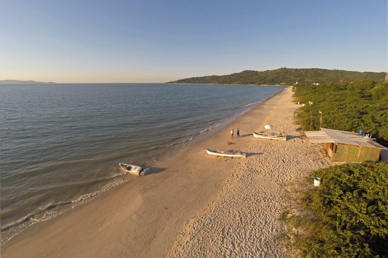 Praias em Florianópolis próprias para banho para se refrescar durante calorão de 30°C