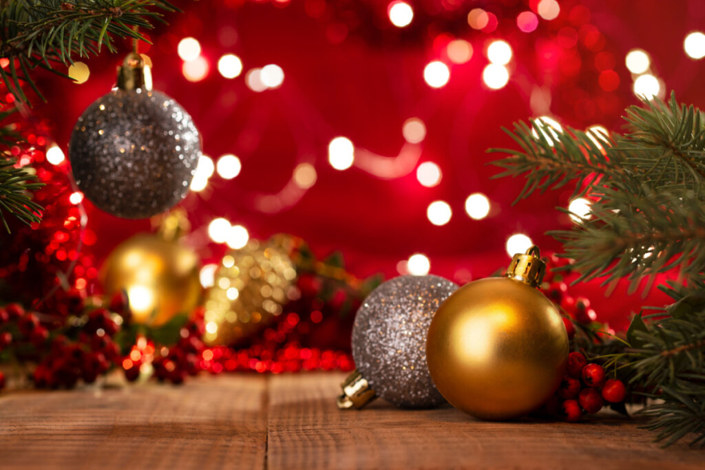 As cores utilizadas na decoração podem atrair diferentes energias (Imagem: daphnusia images | Shutterstock)