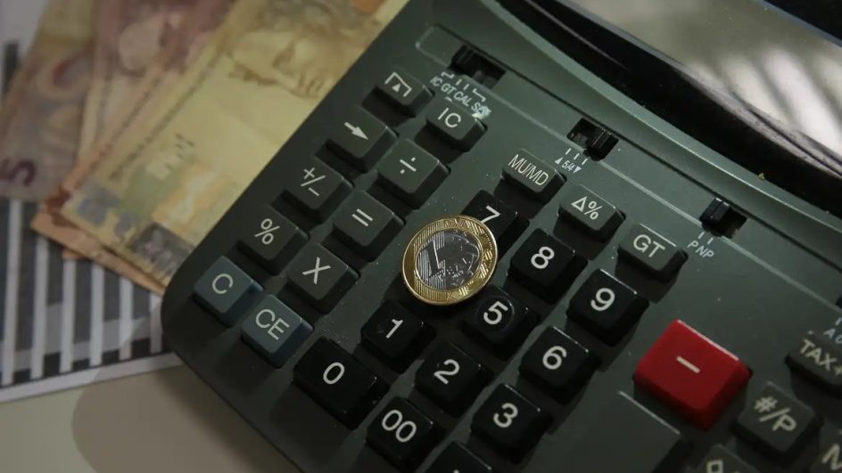 SC tem mais de 2 milhões de adultos com o nome sujo no Serasa, mostra levantamento