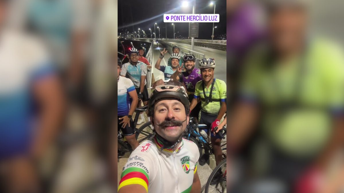 Para cumprir promessa, ciclista pedala de 600 km do RS até Florianópolis em menos de 24h