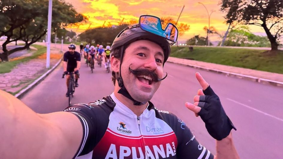 Para cumprir promessa, ciclista pedala de 600 km do RS até Florianópolis em menos de 24h