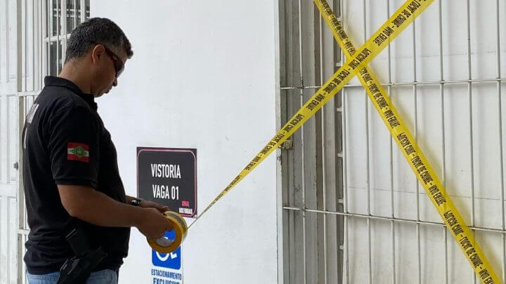 Empresas suspeitas de corrupção no Detran são fechadas pela polícia em Joinville