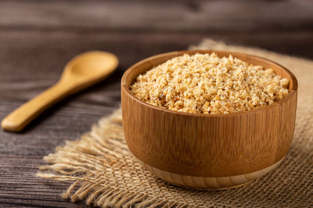 Farofa de ervas finas (Imagem: WS-Studio | Shutterstock)