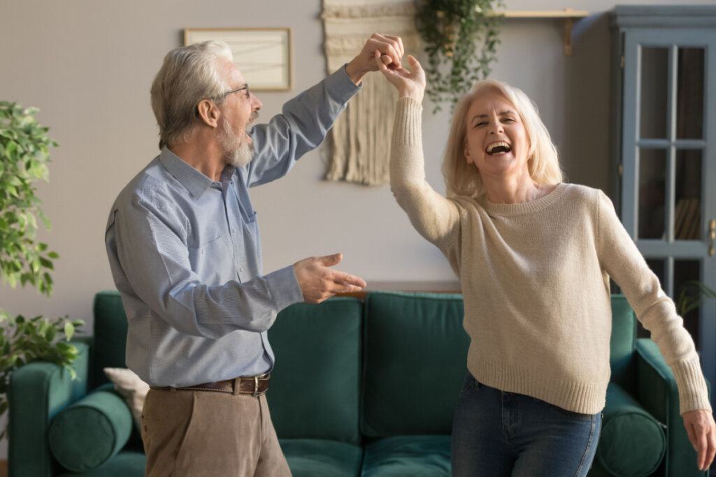 Na trajetória de nossas vidas, as possibilidades nunca acabam quando a vontade de existir prevalece (Imagem: fizkes | Shutterstock)