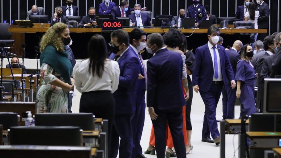 Aprovação da PEC do Calote na Câmara
