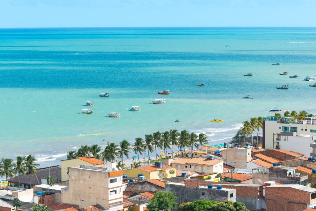 Maragogi oferece piscinas naturais e águas cristalinas (Imagem: Vinicius Bacarin | Shutterstock)