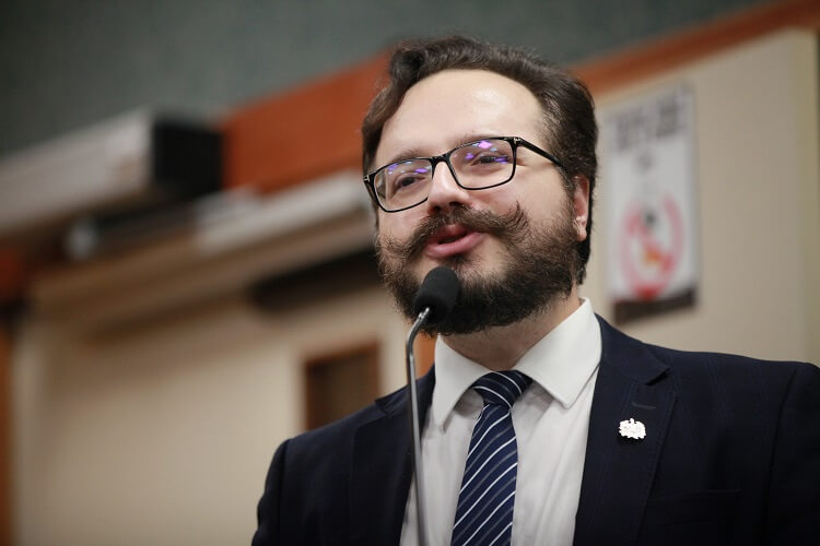 Presidente da FCC, Rafael Nogueira