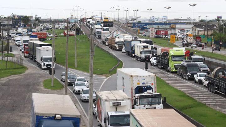 transito-na-br-101