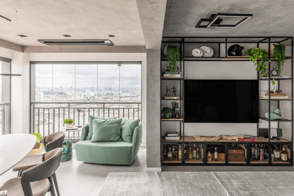 O porcelanato é um material-chave na decoração de diversos ambientes (Projeto: BMA Studio | Foto: Guilherme Pucci)