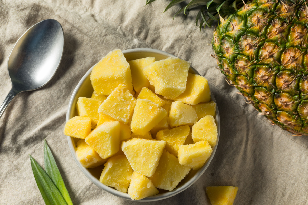 Apostar nos alimentos da estação é benéfico para a saúde, além de ser bom para o bolso. (Imagem: Brent Hofacker | Shutterstock)