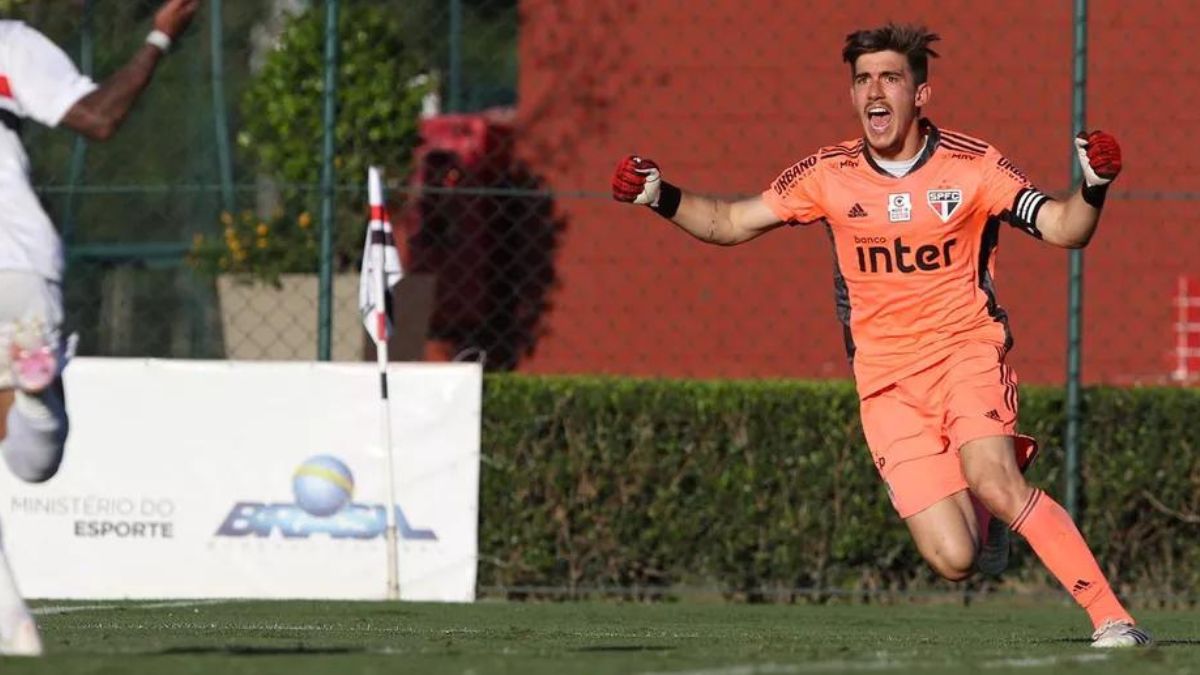 Goleiro Arthur Gazze: Osasco Audar (SP) (Foto: Rubens Chiri, saopaulofc.net)
