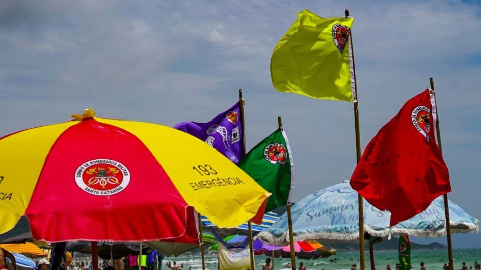Bandeiras nas praias