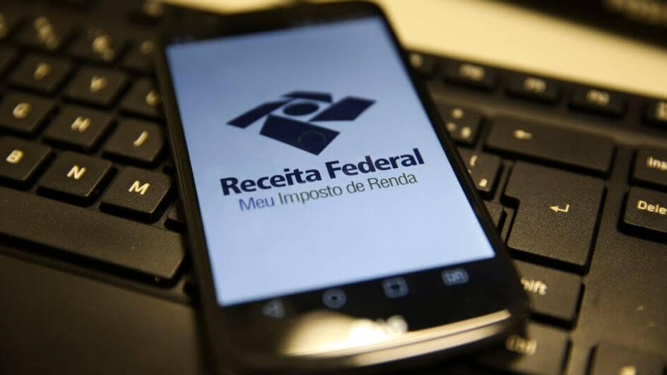 Declarantes do Imposto de Renda em SC ganham em média R$ 9.741 por mês, diz estudo