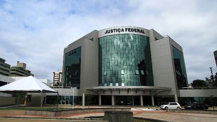 Ex-servidor de SC procurado pela interpol é condenado por desviar R$ 2,5 milhões