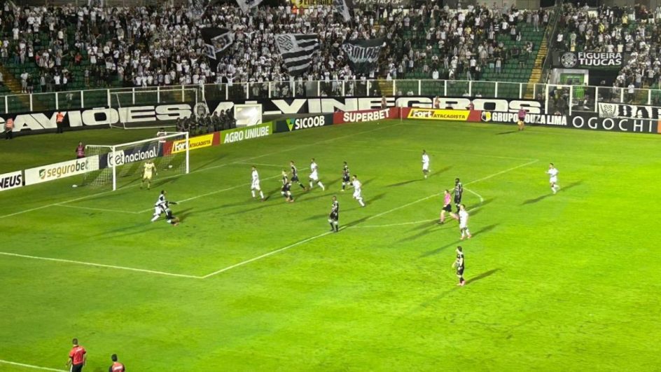 Figueirense x Joinville pelo campeonato catarinense (4)