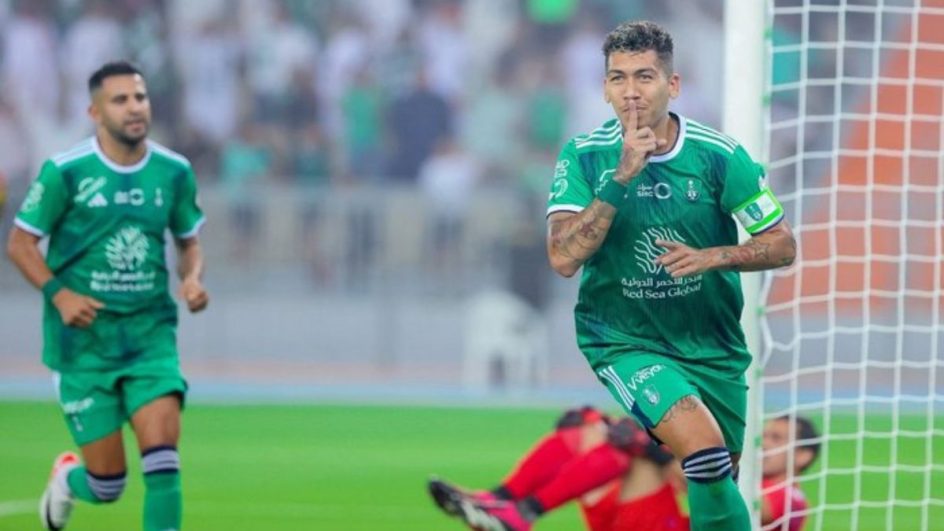 Firmino marcou na sua estreia no Al-Ahli (Foto: Al-Ahli, Divulgação)