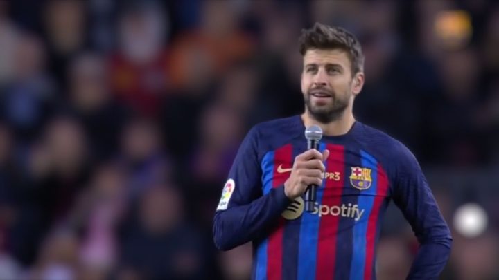 Gerar Piqué com a camisa do Barcelona (Foto: Onefootball, Reprodução)