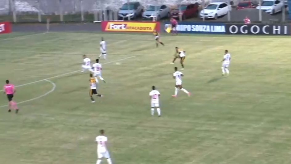 Gol do Rodrigo (Vídeo: NSC TV, Reprodução)