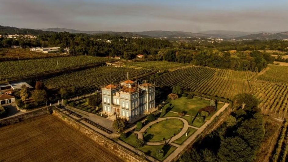 Palácio está à venda por R$ 40 milhões (Foto: Reprodução/Idealista)