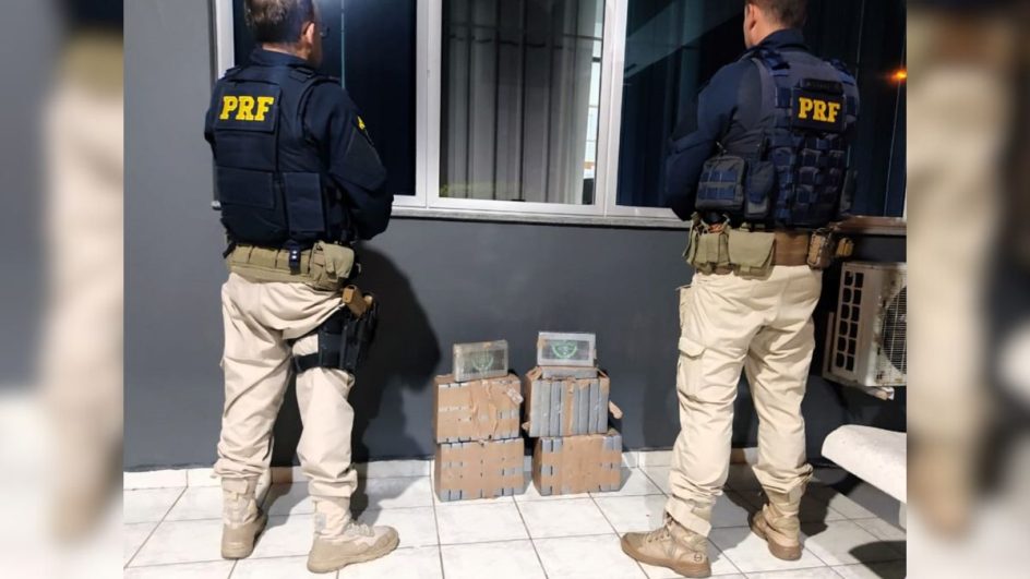 42 quilos de cocaína foram apreendidos pela PRF-SC (Foto: Divulgação, PRF)